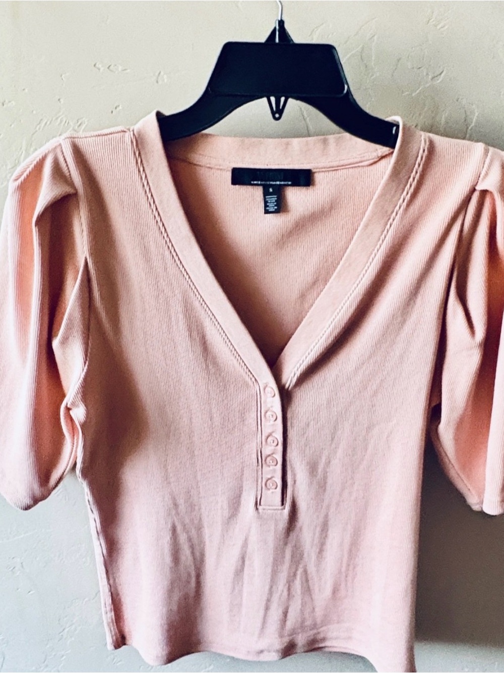 WHBM Blush Pink Ribbed V-Neck Button Front Top Size S